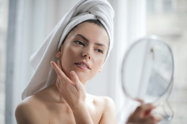 Comment établir une routine de soin pour la peau ?